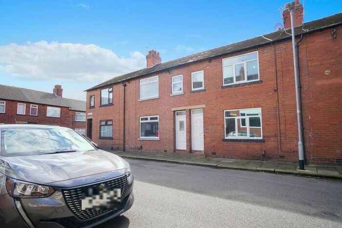 3 Bedroom Terraced House To Rent In Elder Place, Leeds, West Yorkshire, LS13