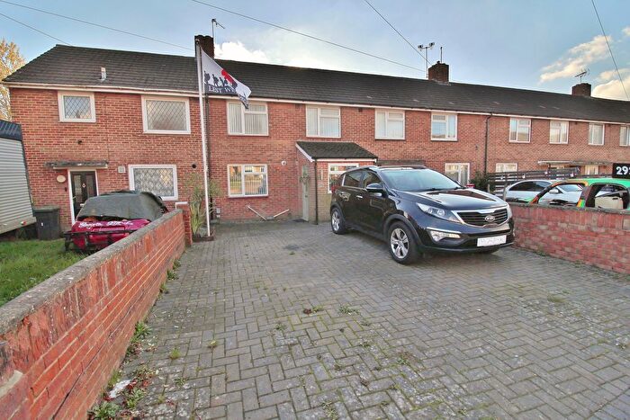3 Bedroom Terraced House For Sale In Middle Park Way, Havant, PO9