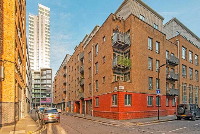 1 Bedroom Flat For Sale In Britannia Walk, Shoreditch, London, N1
