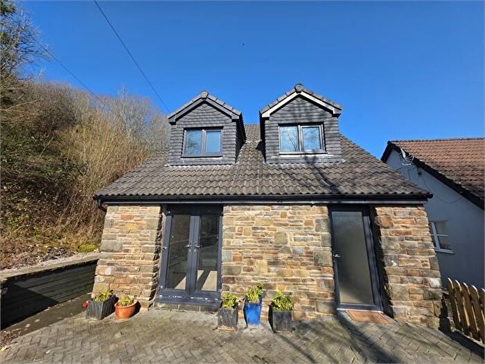 3 Bedroom Detached House For Sale In Graig Road, Ynyshir, Porth, Rct., CF39