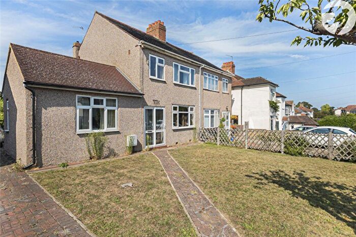 3 Bedroom Semi-Detached House For Sale In High Road, Wilmington, Kent, DA2