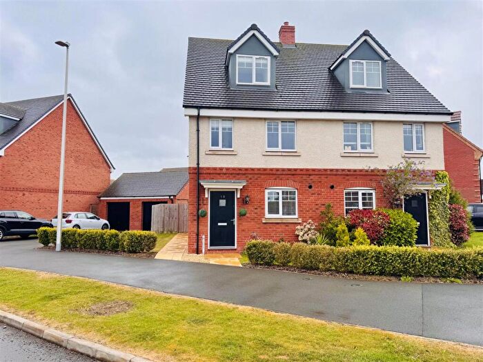 3 Bedroom Semi Detached House To Rent In Spitfire Road, Southam, CV47