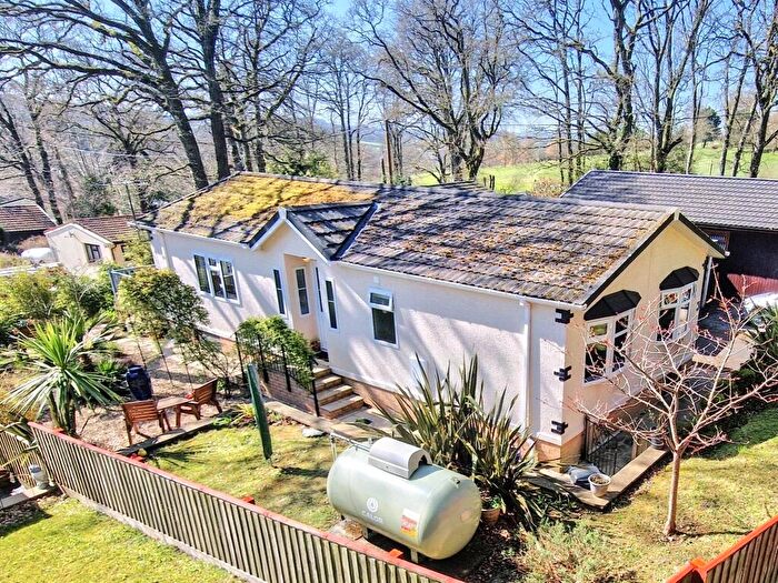 2 Bedroom Park Home For Sale In Pathfinder Village, Exeter, EX6