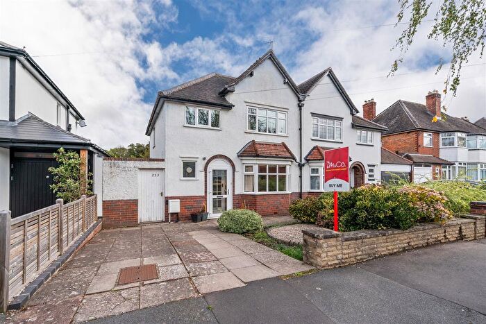 3 Bedroom Semi-detached House For Sale In Ulverley Green Road, Solihull, B92