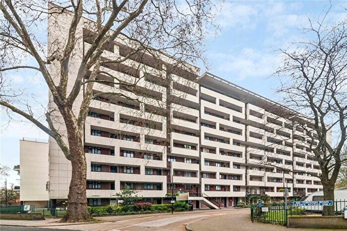 1 Bedroom Flat For Sale In Hallfield Estate, Bayswater, W2