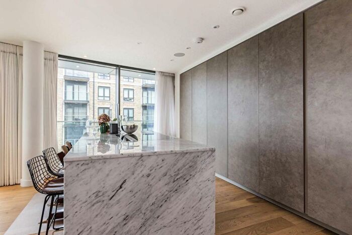 3 Bedroom Flat To Rent In Parr's Way, Hammersmith, W6