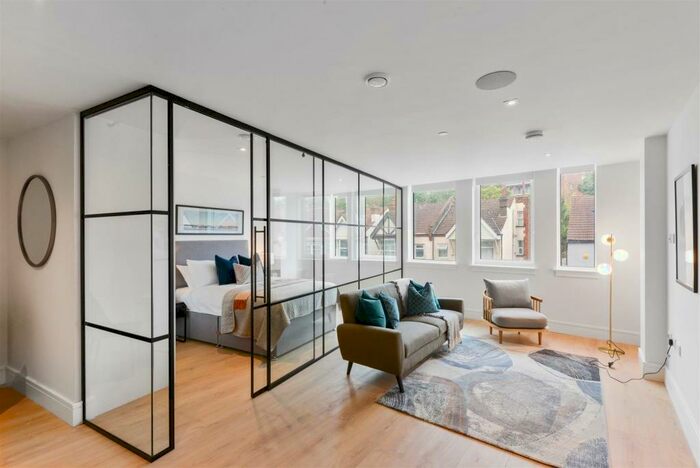 1 Bedroom Apartment To Rent In Capella Court, Brighton Road, Purley, CR8