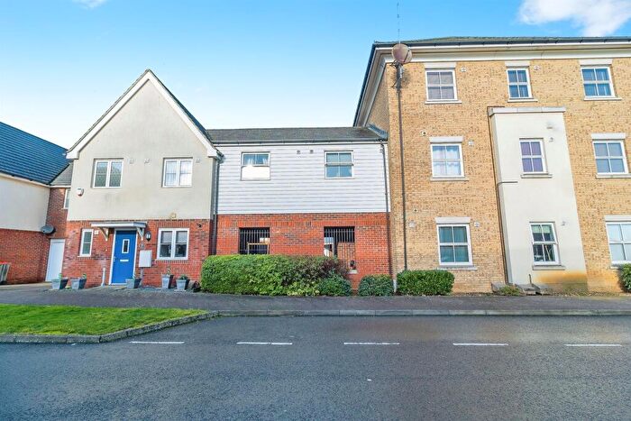 1 Bedroom Apartment For Sale In Sheep Way, Redhouse Park, Milton Keynes, MK14