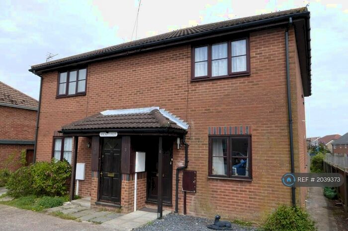1 Bedroom Flat To Rent In Simons Court, Aylesham, Canterbury, CT3