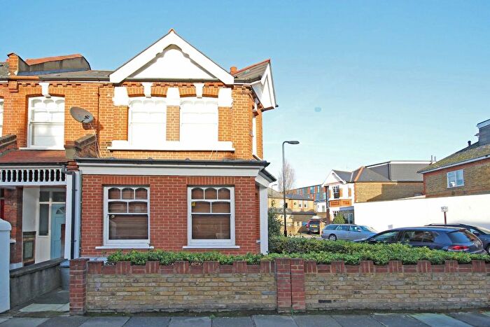 1 Bedroom Flat To Rent In Valetta Road, London, W3