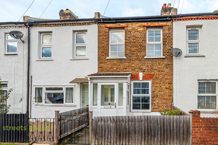 2 Bedroom Terraced House For Sale In Holland Road, London, SE25