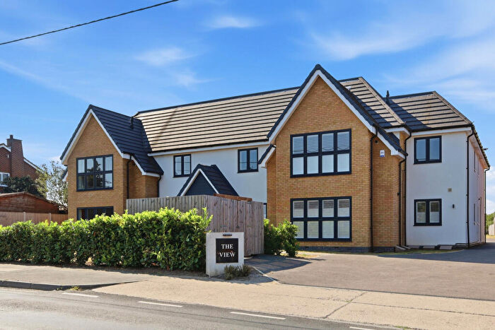 2 Bedroom Apartment For Sale In Lower Road, Hockley, SS5