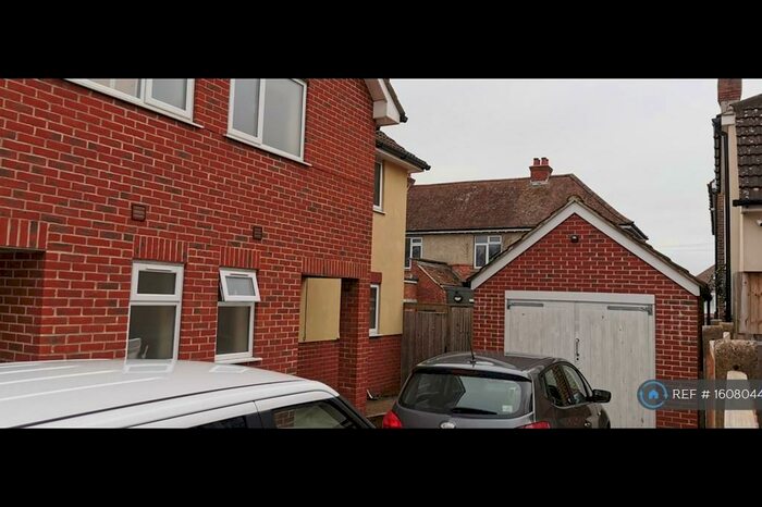 3 Bedroom Semi-Detached House To Rent In Lester Avenue, Havant, PO9