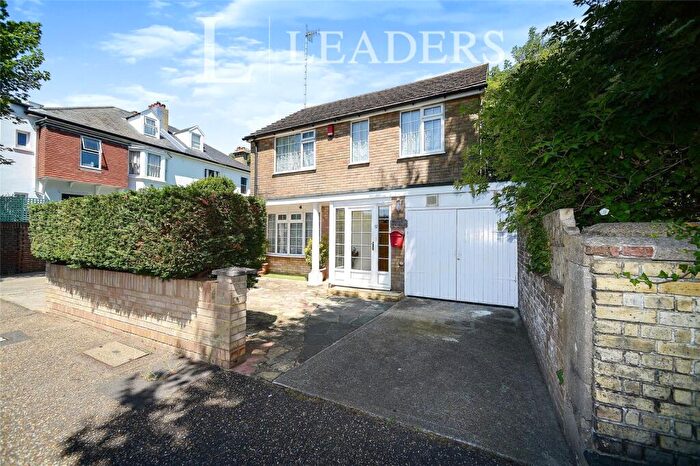 4 Bedroom Detached House To Rent In Eaton Villas, Hove, Hove, BN3