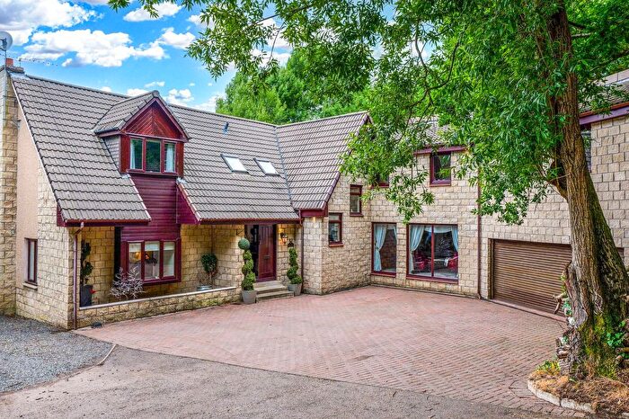5 Bedroom Detached House For Sale In Crossford, Carluke, ML8