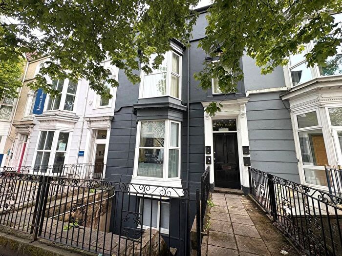 1 Bedroom Flat To Rent In Walter Road, Swansea, SA1