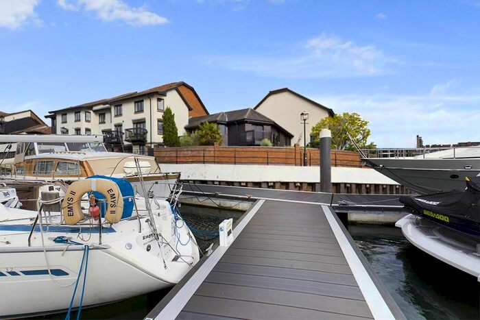 4 Bedroom Town House To Rent In Calshot Court, Channel Way, Ocean Village, Southampton, SO14