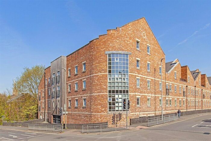 1 Bedroom Flat To Rent In Piccadilly Heights, Wain Avenue, Chesterfield, S41