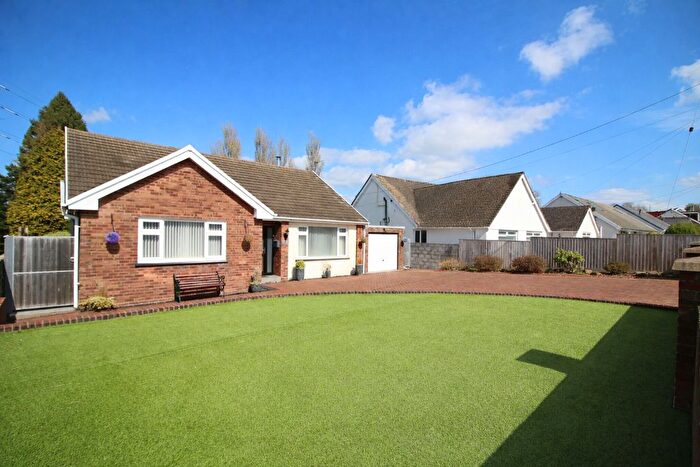 3 Bedroom Detached Bungalow For Sale In Heol Dowlais, Efail Isaf, Pontypridd, CF38
