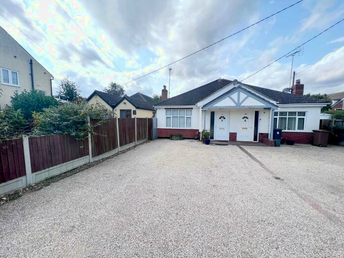 2 Bedroom Bungalow To Rent In Main Road, Broomfield, CM1
