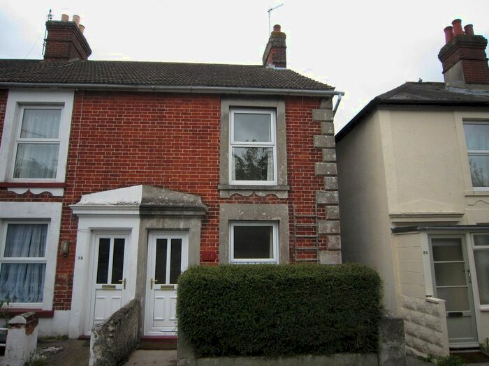 2 Bedroom Terraced House To Rent In Fairview Road, Salisbury, SP1
