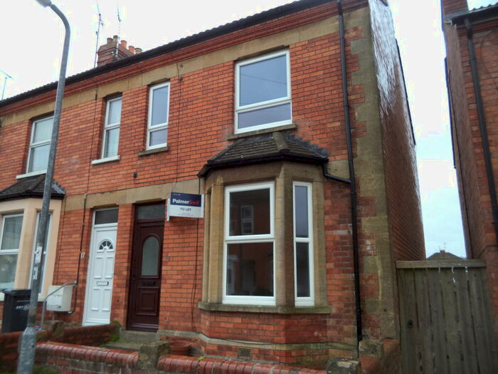 3 Bedroom House To Rent In Yeovil, BA20
