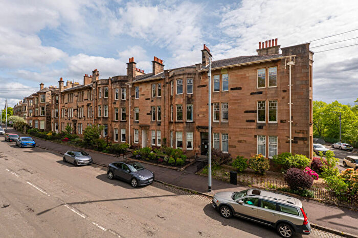 4 Bedroom Flat For Sale In /, Shields Road, Pollokshields, G41