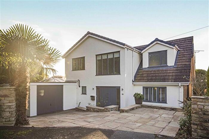 4 Bedroom Detached House For Sale In Hillside Drive, Macclesfield, SK10