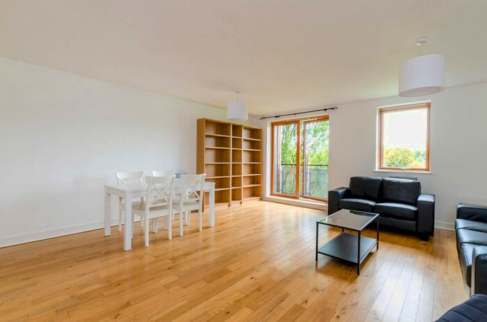 1 Bedroom Flat To Rent In Meath Crescent, Bethnal Green, London, E2