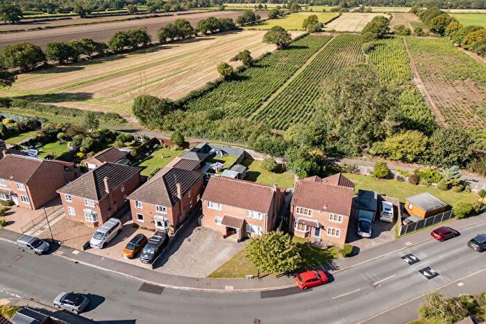 4 Bedroom Detached House For Sale In Green Dike, Wigginton, York, YO32