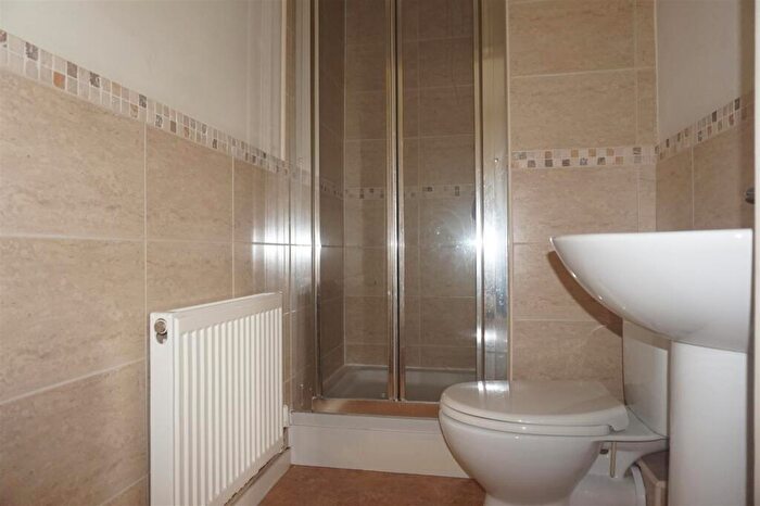 2 Bedroom Apartment To Rent In Lime Grove, Seaforth, Liverpool, L21