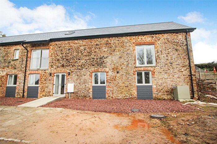 4 Bedroom Barn Conversion To Rent In Clawton, Holsworthy, EX22