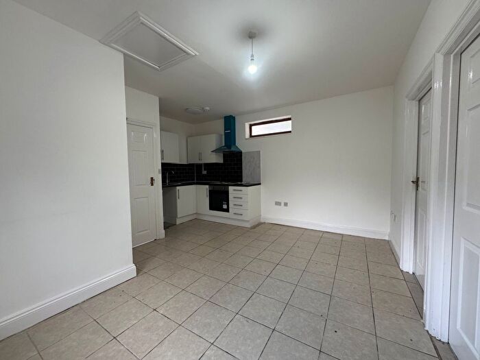 2 Bedroom Flat To Rent In Farley Drive, Ilford, IG3