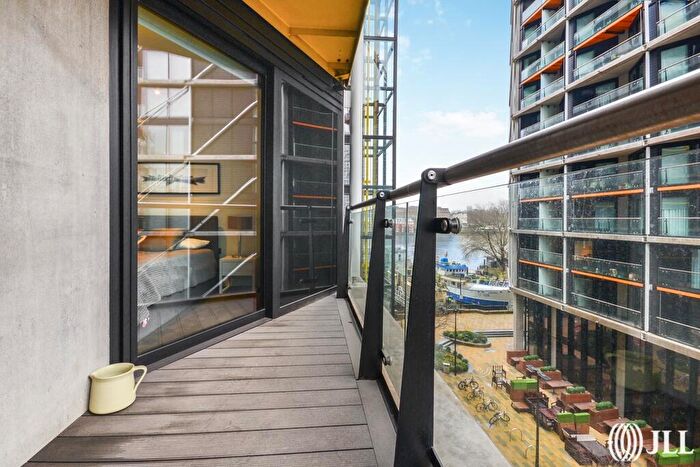 2 Bedroom Apartment To Rent In Riverlight Quay London, SW11