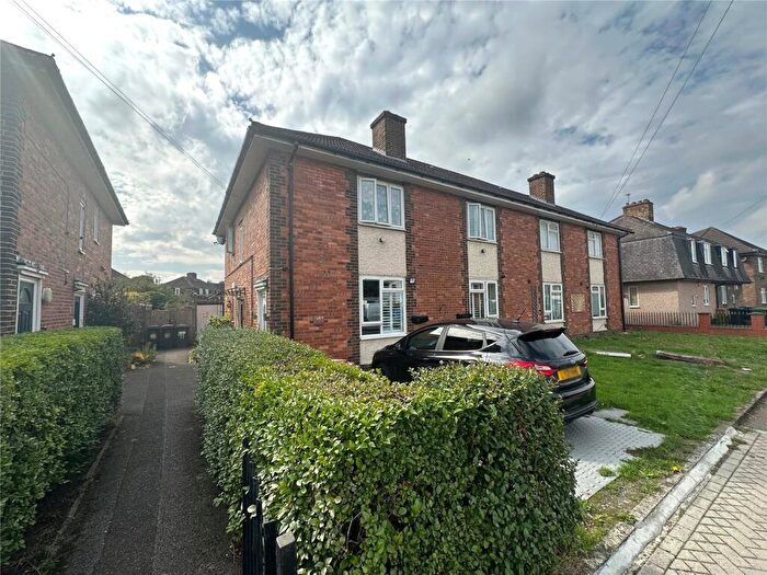 2 Bedroom Flat For Sale In Broadmead, London, SE6