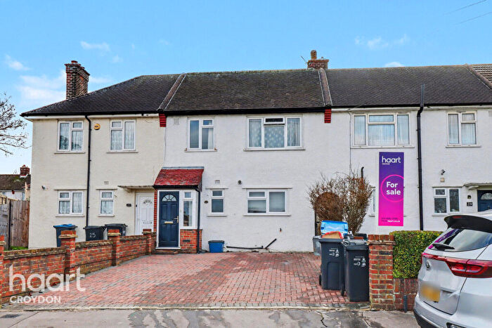 3 Bedroom Terraced House For Sale In Houlder Crescent, Croydon, CR0