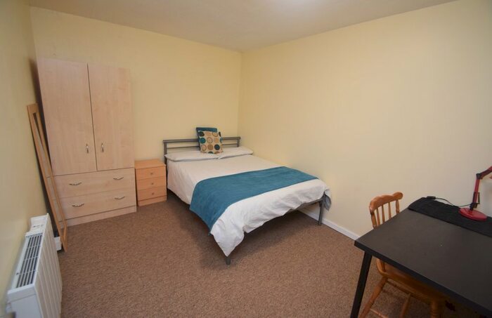 4 Bedroom End Of Terrace House To Rent In Bohelland Road, Penryn, TR10