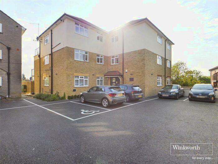 1 Bedroom Apartment To Rent In Summer Close, London, NW9