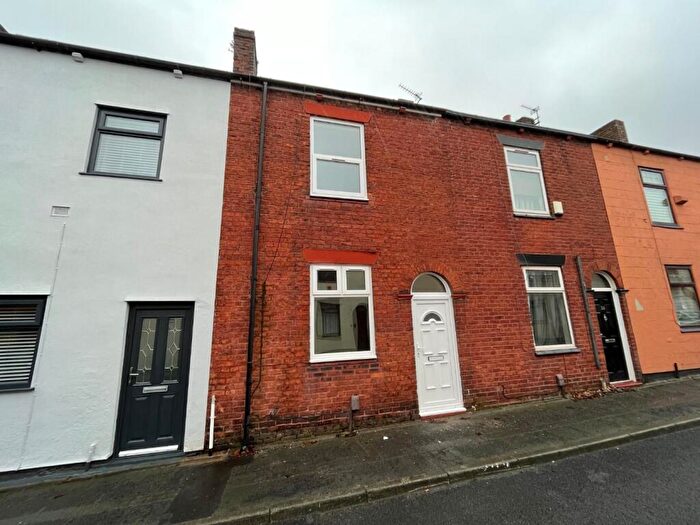 2 Bedroom Terraced House To Rent In Oak Street, Tyldesley, Manchester, M29