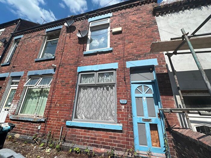 3 Bedroom Terraced House For Sale In Upwell Hill, Sheffield, S4