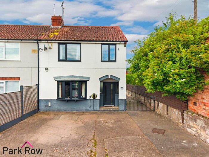 3 Bedroom Semi-Detached House For Sale In Low Street, Sherburn In Elmet, Leeds, LS25