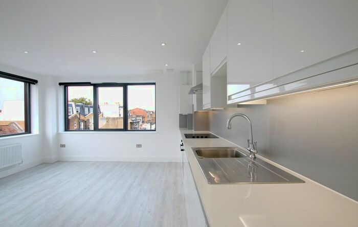 1 Bedroom Flat To Rent In Glebe Road, Flat, Hackney, London, E8