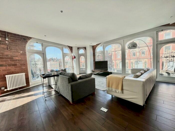 2 Bedroom Apartment To Rent In Harewood Street, LS2