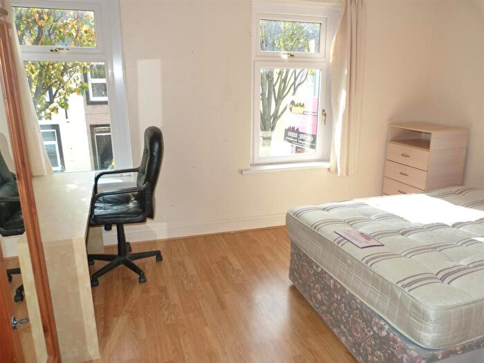 3 Bedroom House To Rent In Rhymney Street, Cathays, CF24