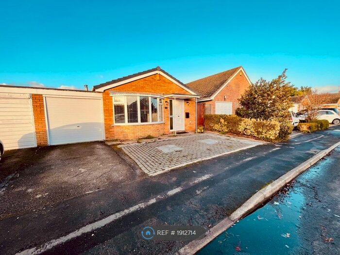 2 Bedroom Bungalow To Rent In Sutcliffe Drive, Harbury, CV33