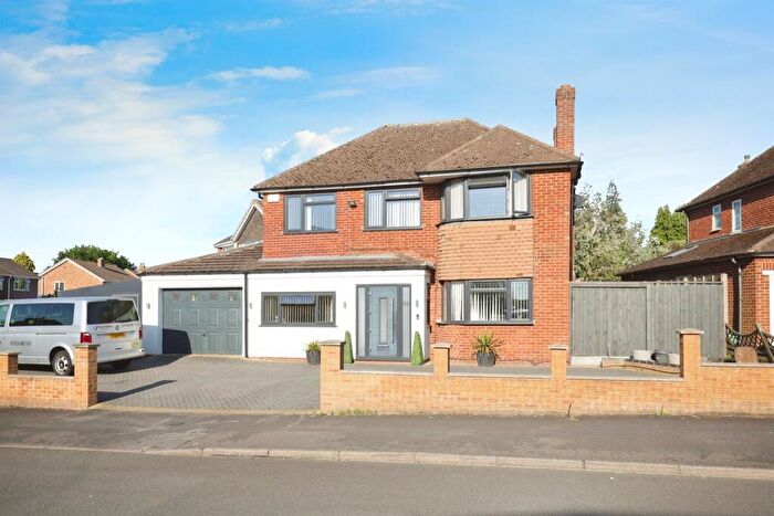 4 Bedroom Detached House For Sale In Landor Road, Whitnash, Leamington Spa, CV31