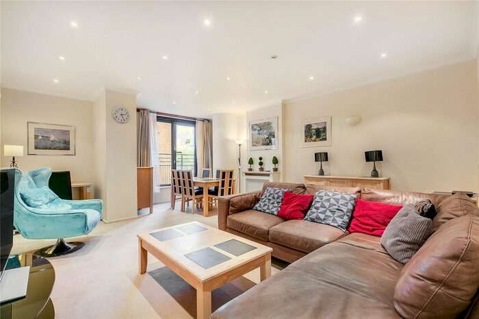 1 Bedroom Flat To Rent In Cromwell Road, South Kensington, London, SW7