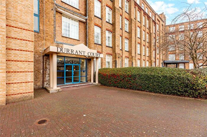 2 Bedroom Flat For Sale In Durrant Court, Brook Street, Chelmsford, Essex, CM1