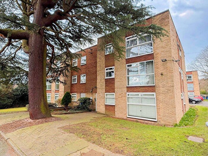 3 Bedroom Flat For Sale In Fernfail Court, Short Heath Road, Birmingham, B23