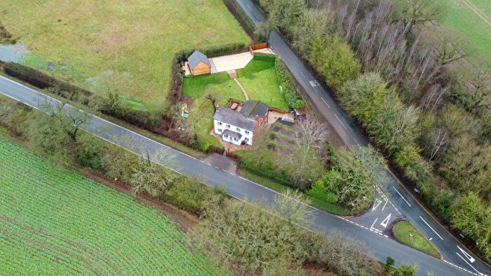 4 Bedroom Detached House For Sale In Broad Lane, Coventry, CV5